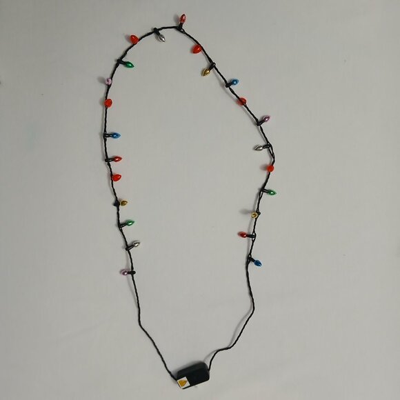 ​Merry Brite Christmas Necklace Bundle - Picture 4 of 7
